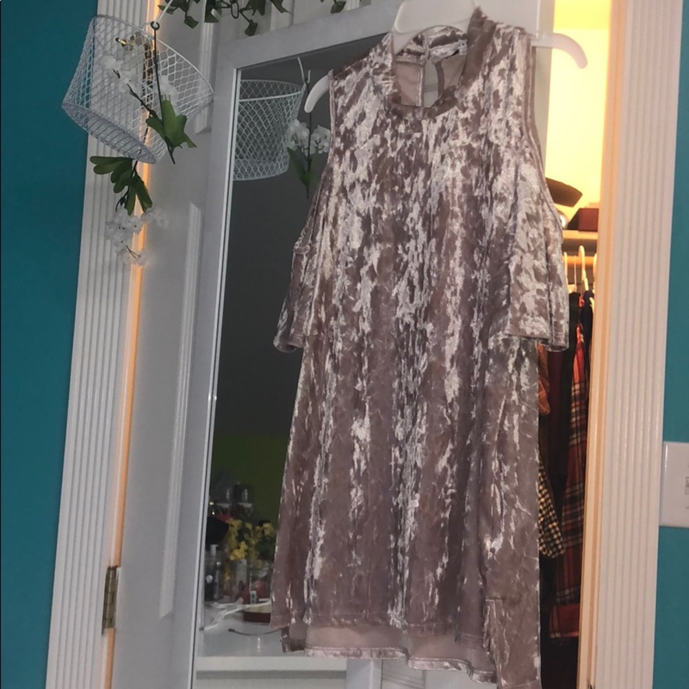 NWOT Velvet Off Shoulder blouse